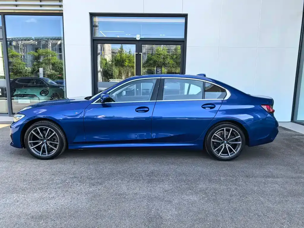 BMW 3 Series 2022 из CN, фото 8
