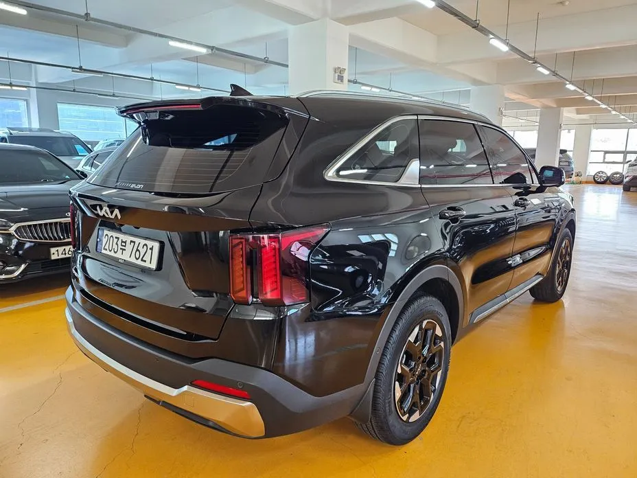 Kia Sorento — фото 4