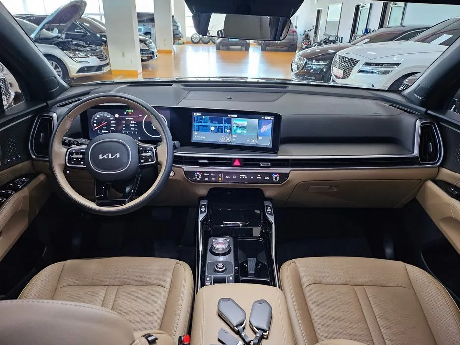 Kia Sorento — фото 7