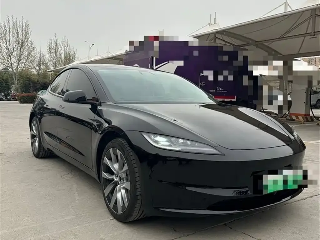 Tesla Model 3 — фото 5