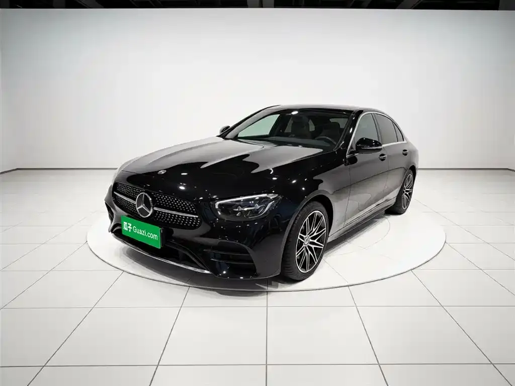 Mercedes-Benz E-Class — фото 7