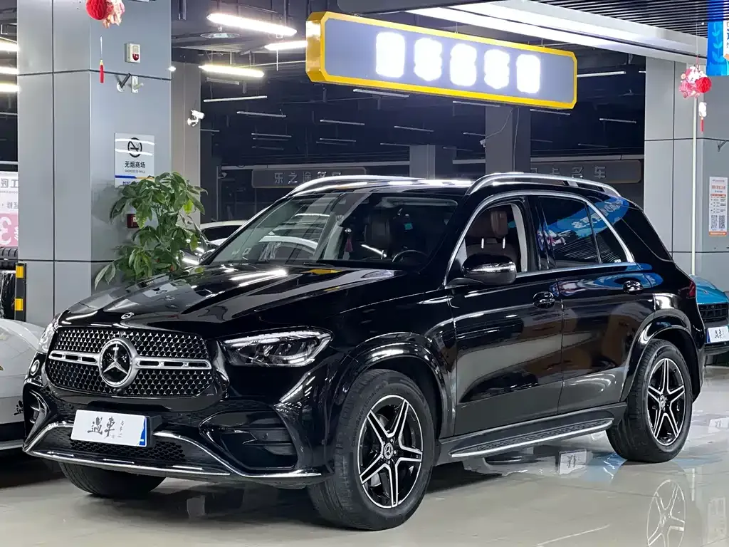 Mercedes-Benz GLE — фото 1