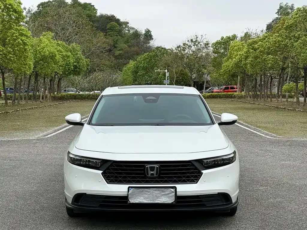 Honda Accord — фото 5