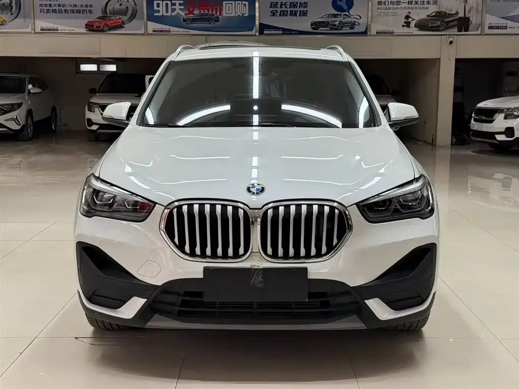 BMW X1 — фото 5