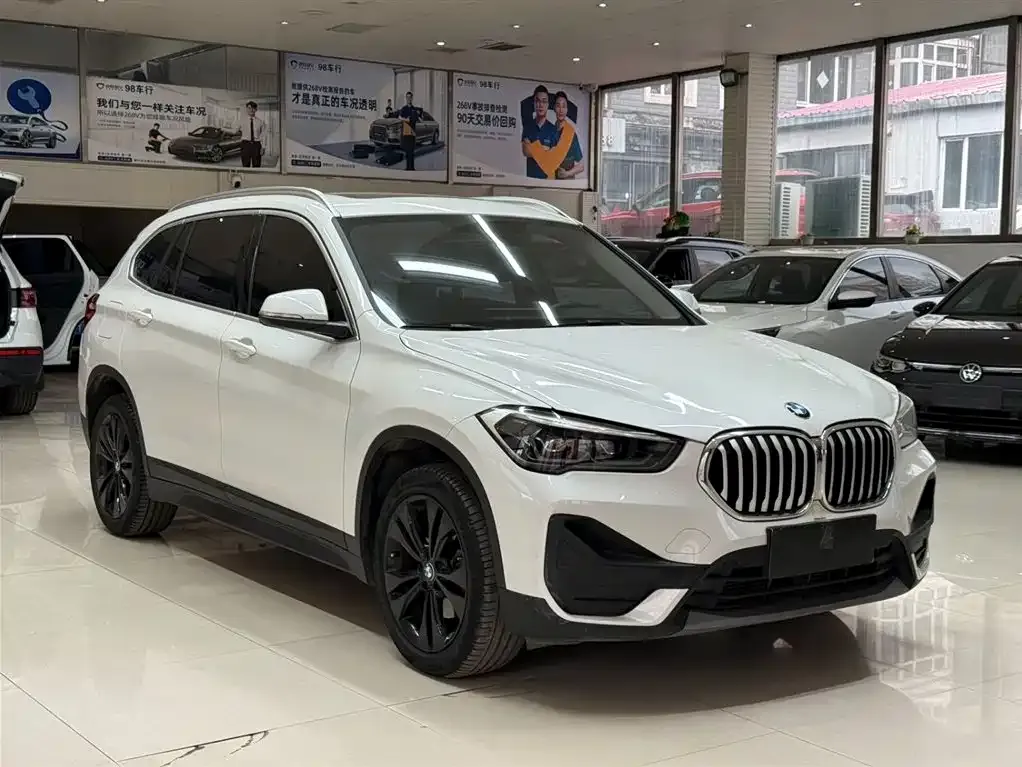 BMW X1 — фото 3