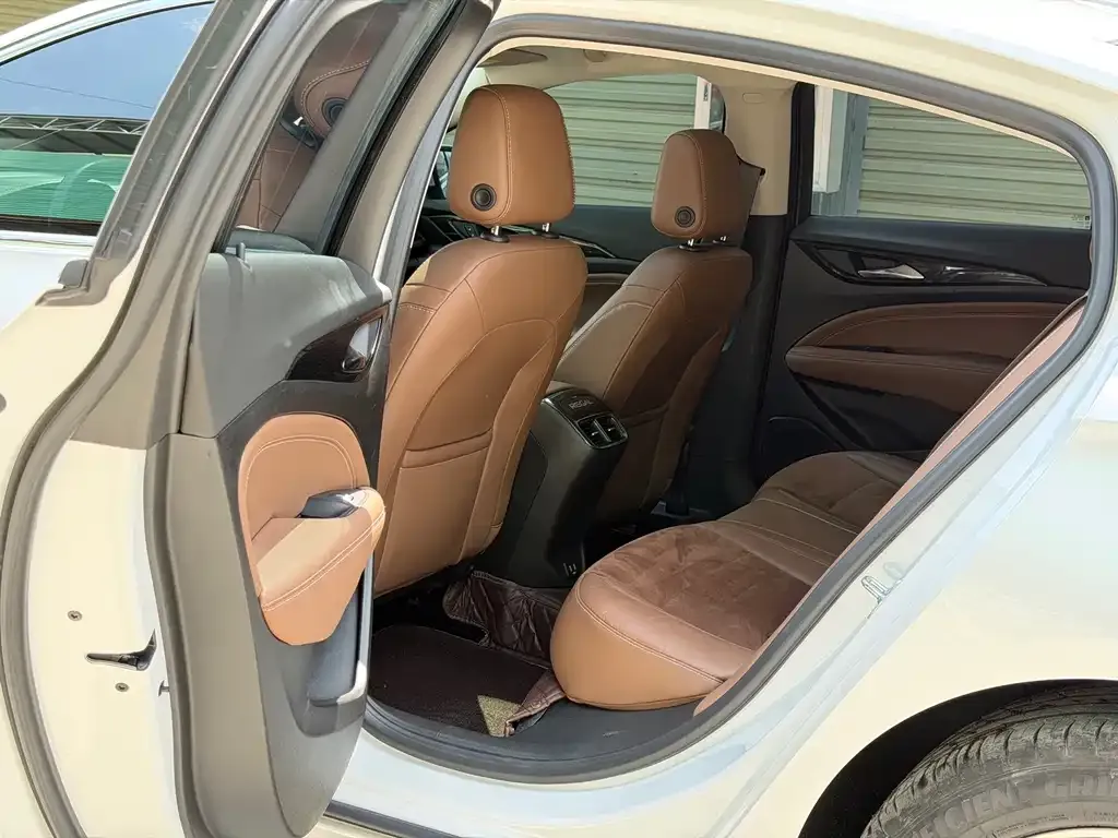 Buick Regal — фото 4