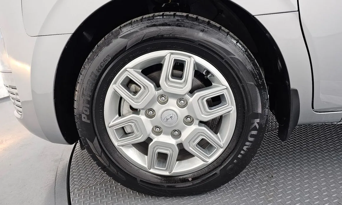 Hyundai Staria — фото 9