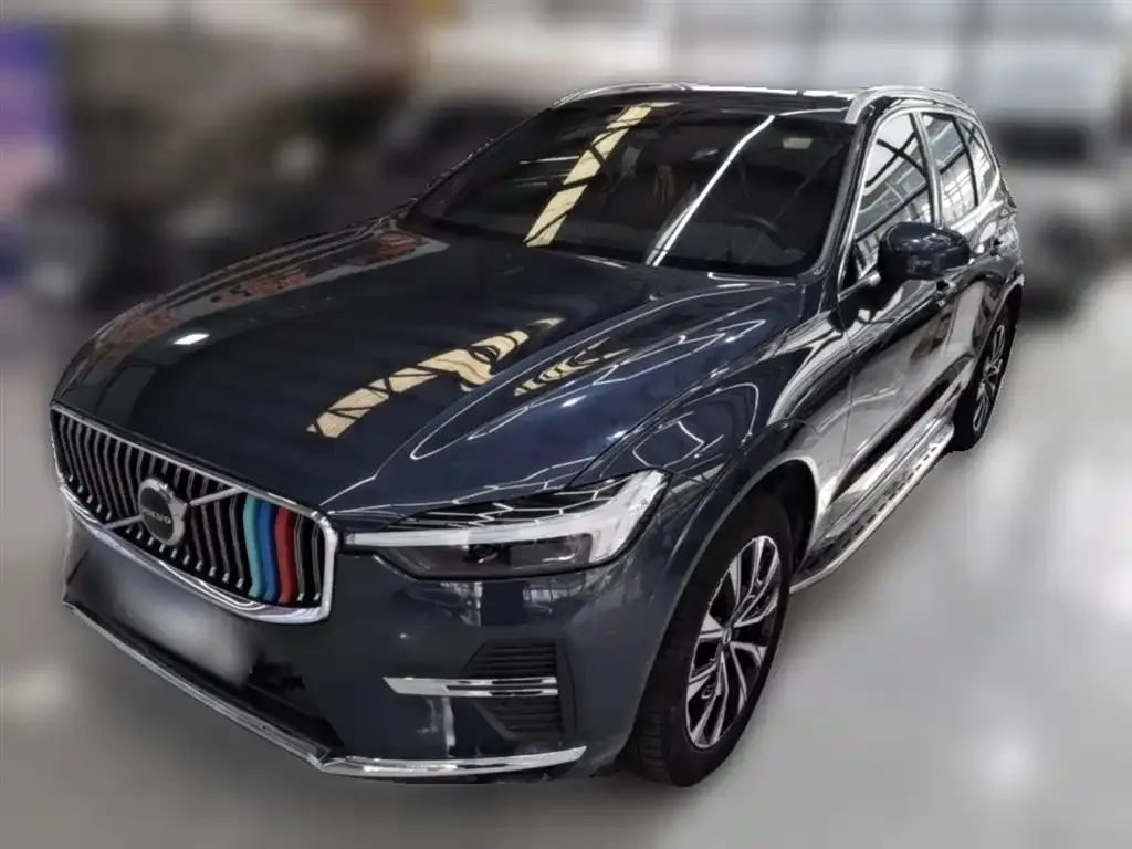 Volvo XC60 — фото 1