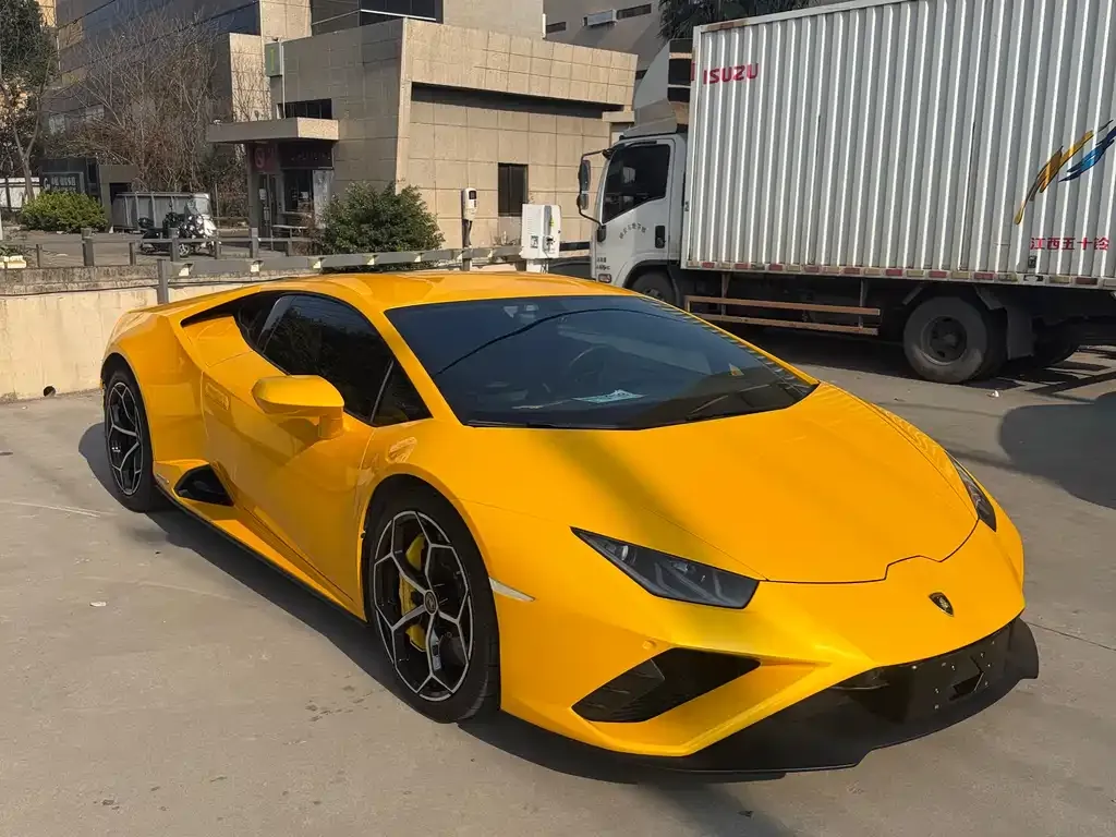 Lamborghini Huracan — фото 10