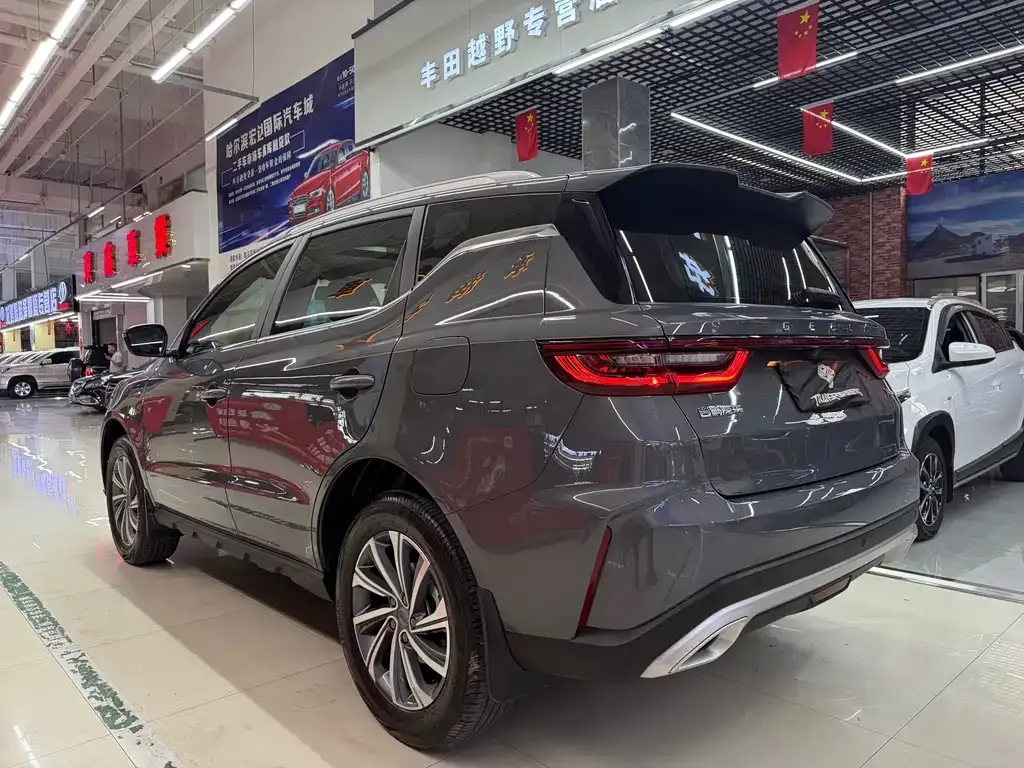Geely Vision X6 — фото 10