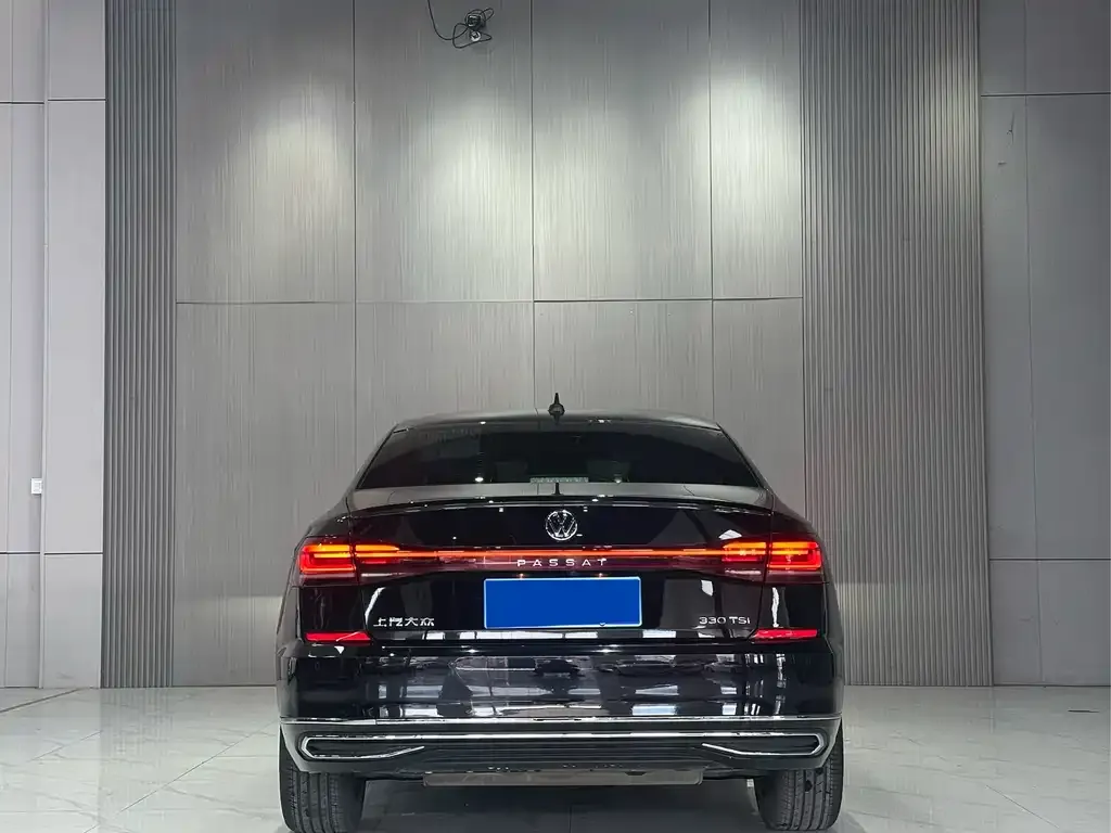Volkswagen Passat — фото 3