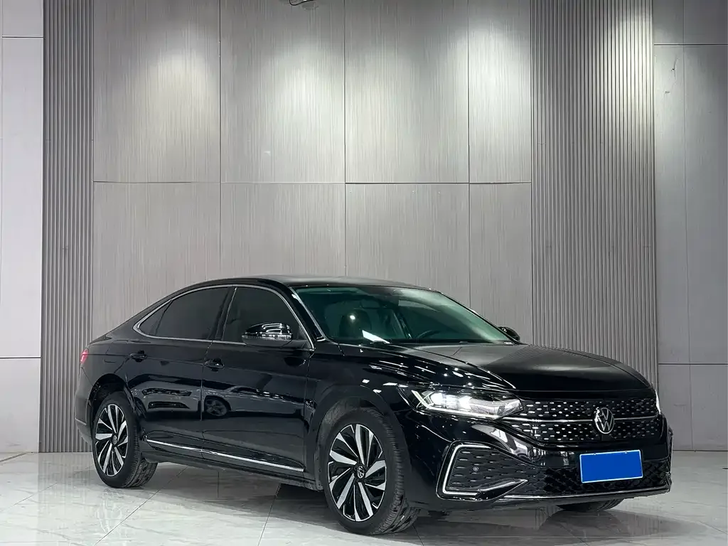 Volkswagen Passat — фото 9