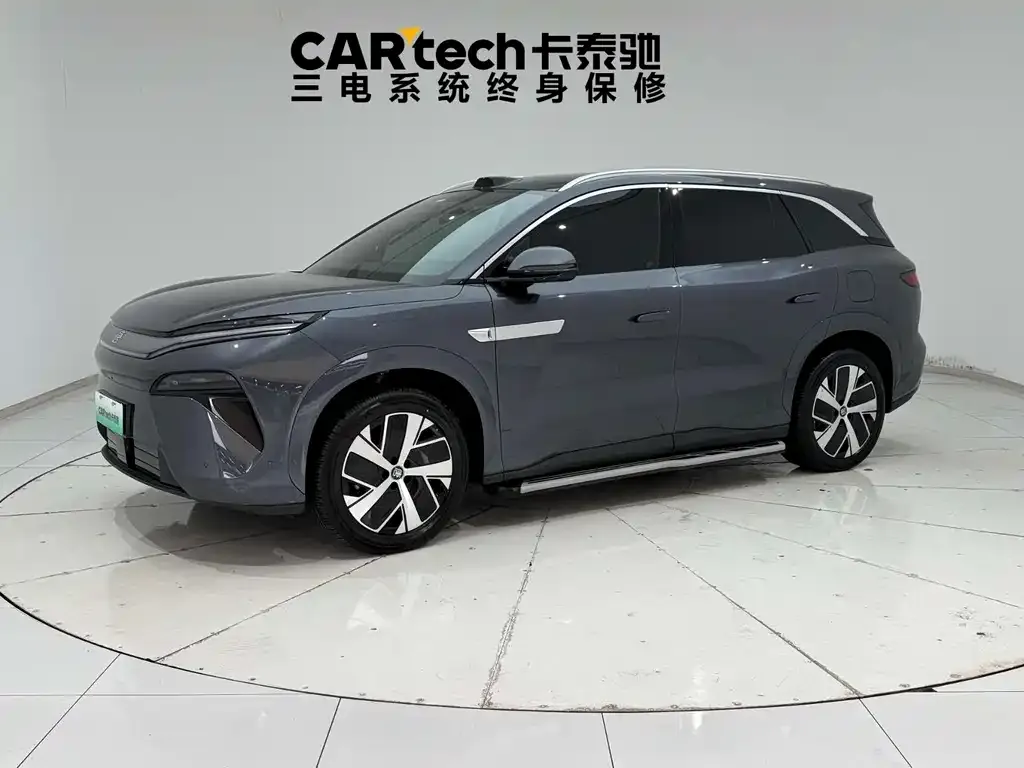BYD Tang L — фото 1