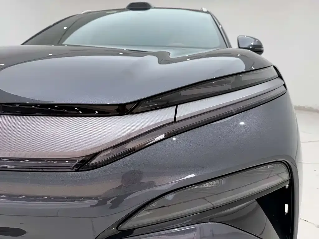 BYD Tang L — фото 3