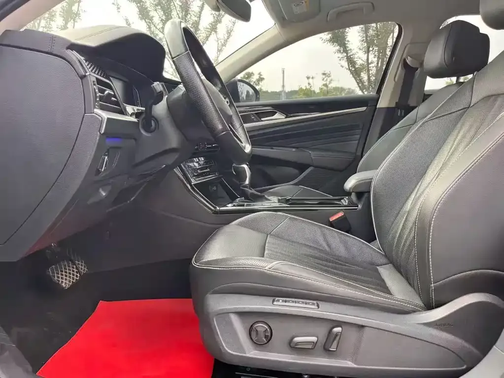 Volkswagen Passat 2022 из CN, фото 6