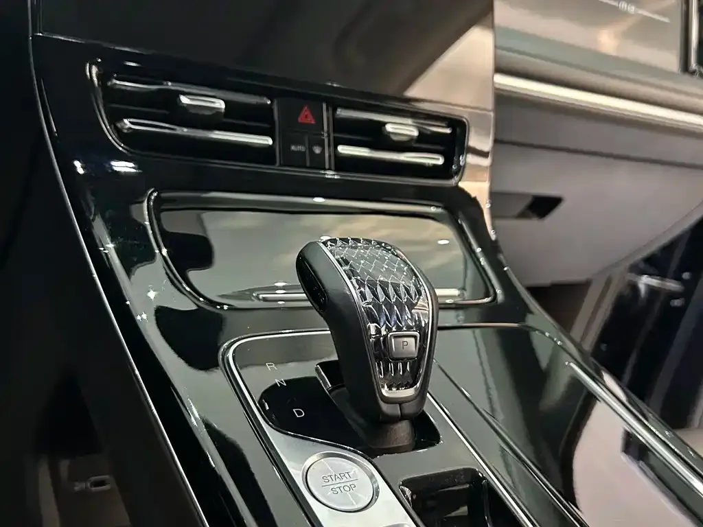 GAC Motor Trumpchi M8 — фото 2