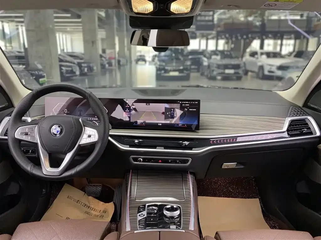 BMW X7 — фото 6