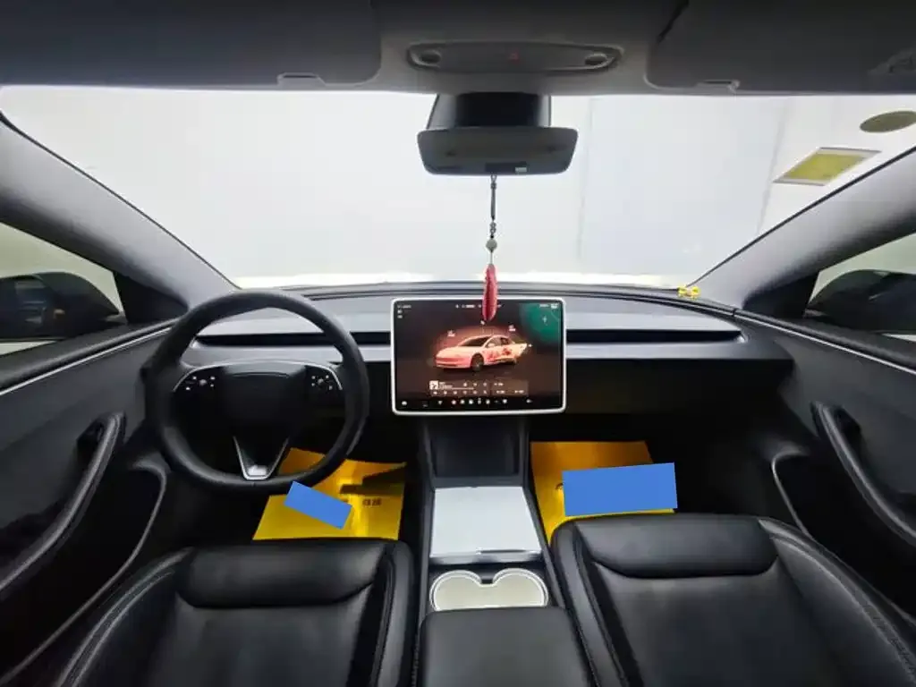Tesla Model 3 — фото 5
