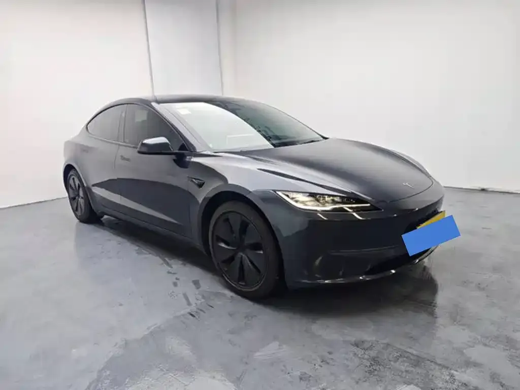 Tesla Model 3 — фото 4