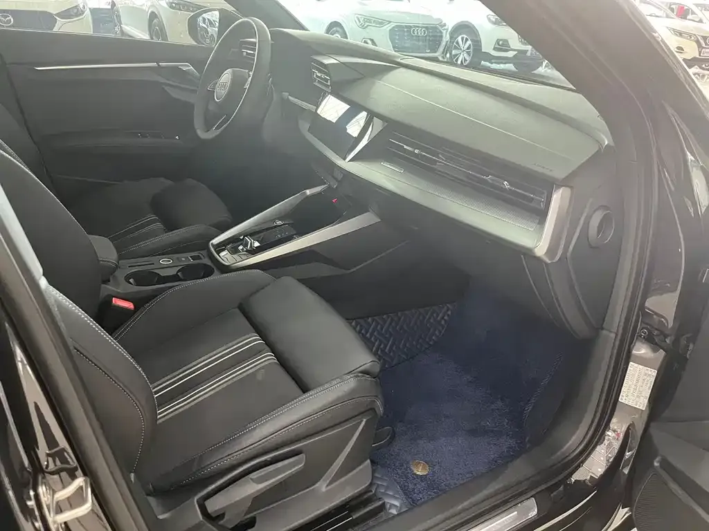 Audi A3 2023 из CN, фото 3