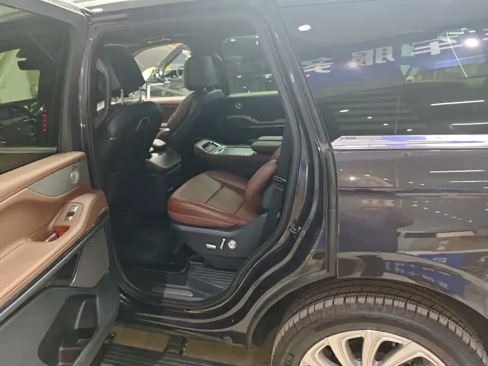 Lincoln Navigator 2025 из CN, фото 3
