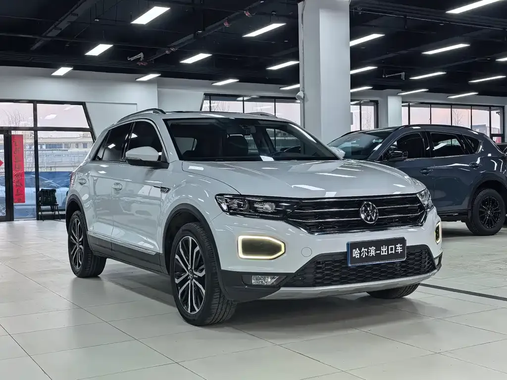 Volkswagen T-Roc — фото 10
