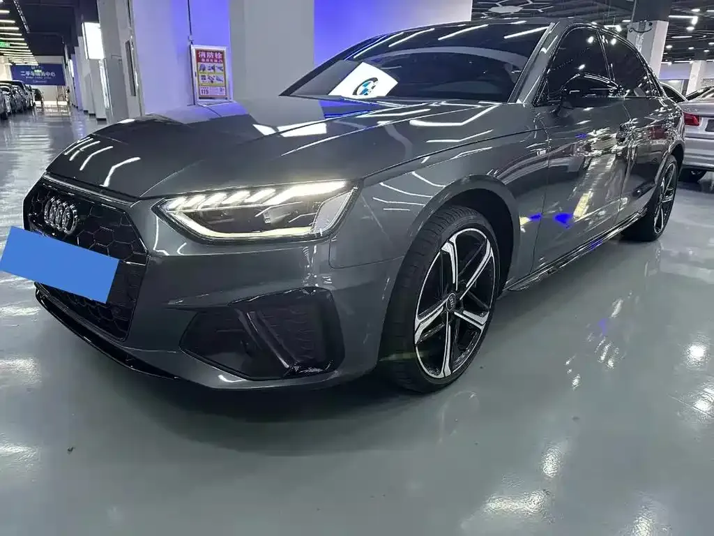 Audi A4L 2023 из CN, фото 1