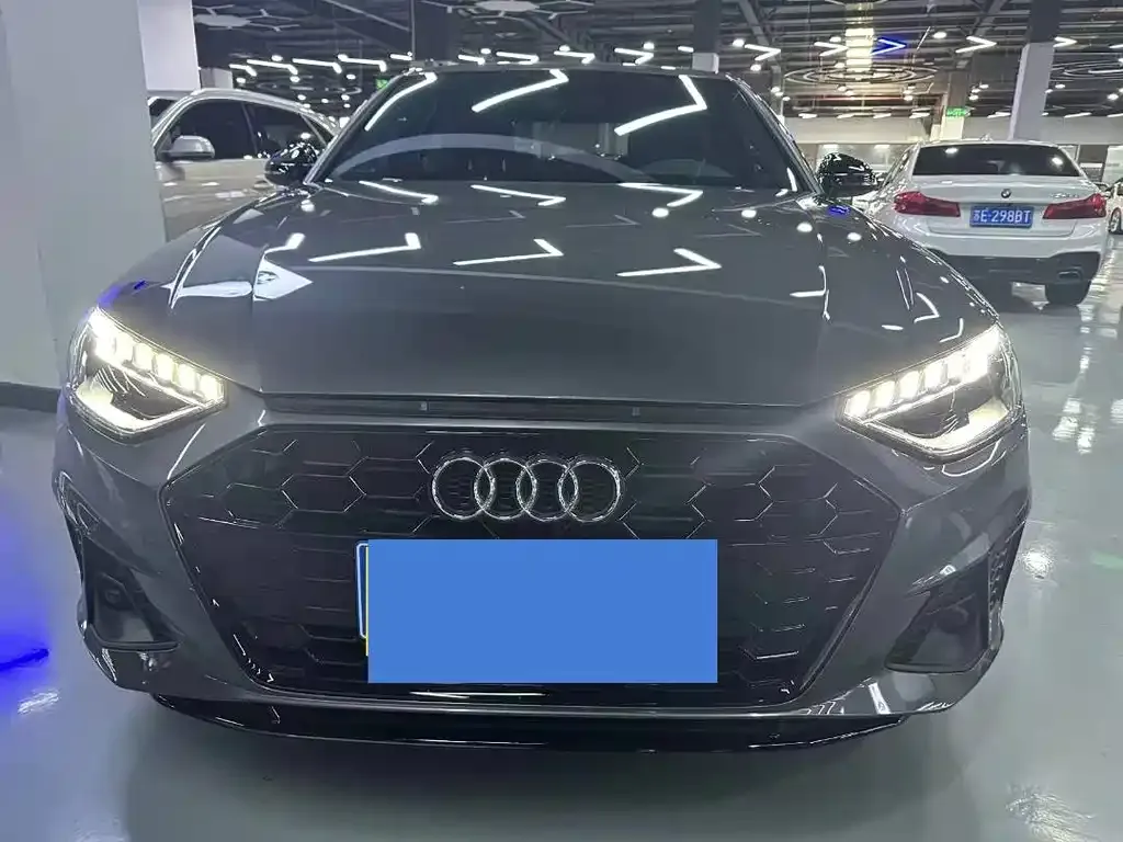 Audi A4L 2023 из CN, фото 8