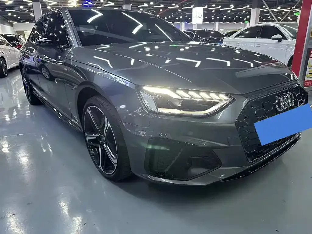 Audi A4L 2023 из CN, фото 10