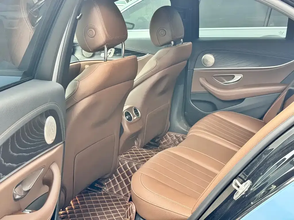 Mercedes-Benz E-Class (Import) 2021 из CN, фото 2