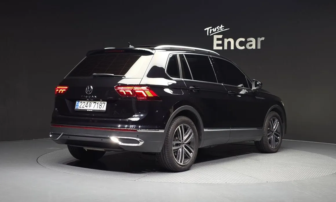 Volkswagen Tiguan — фото 4