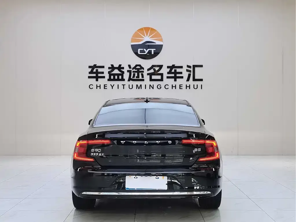 Volvo S90 2024 из CN, фото 5