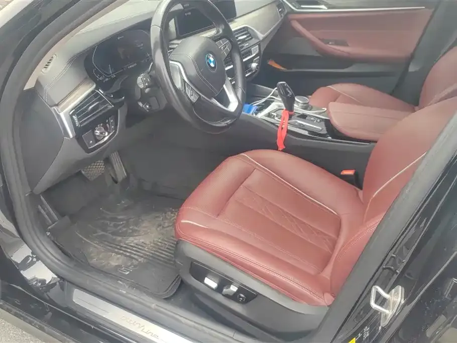 BMW 5 Series New Energy — фото 3