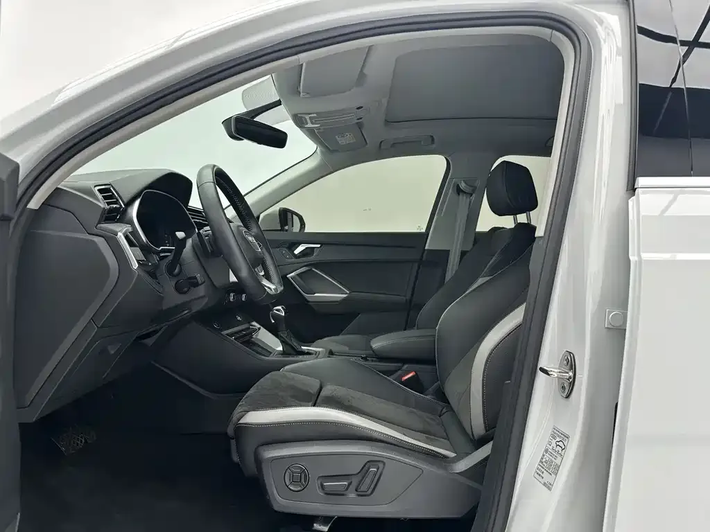 Audi Q3 2022 из CN, фото 9