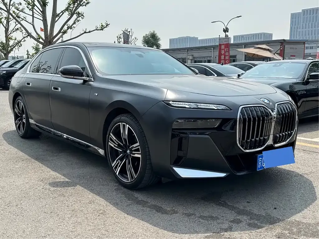 BMW 7 Series 2023 из CN, фото 6
