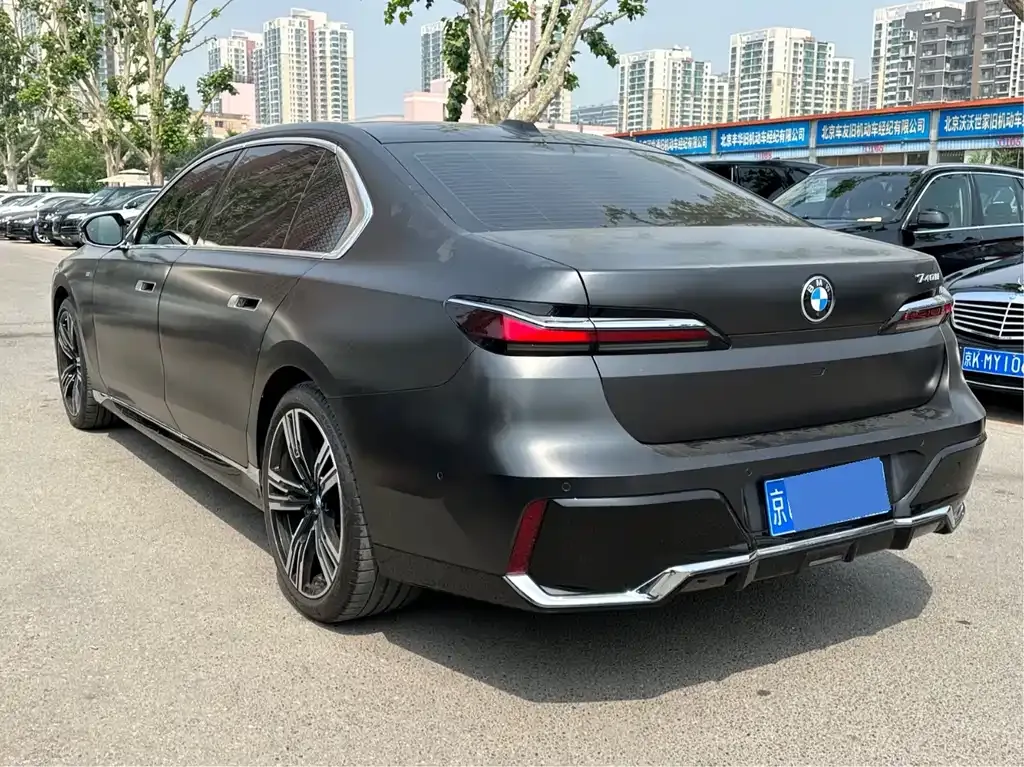 BMW 7 Series 2023 из CN, фото 7