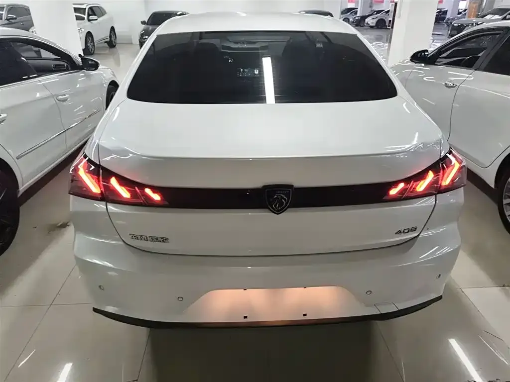 Peugeot 408 2025 из CN, фото 3