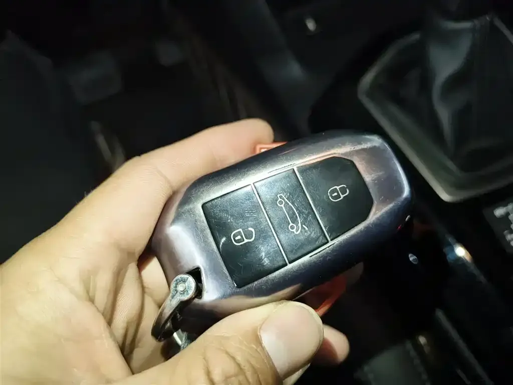 Peugeot 408 2025 из CN, фото 2