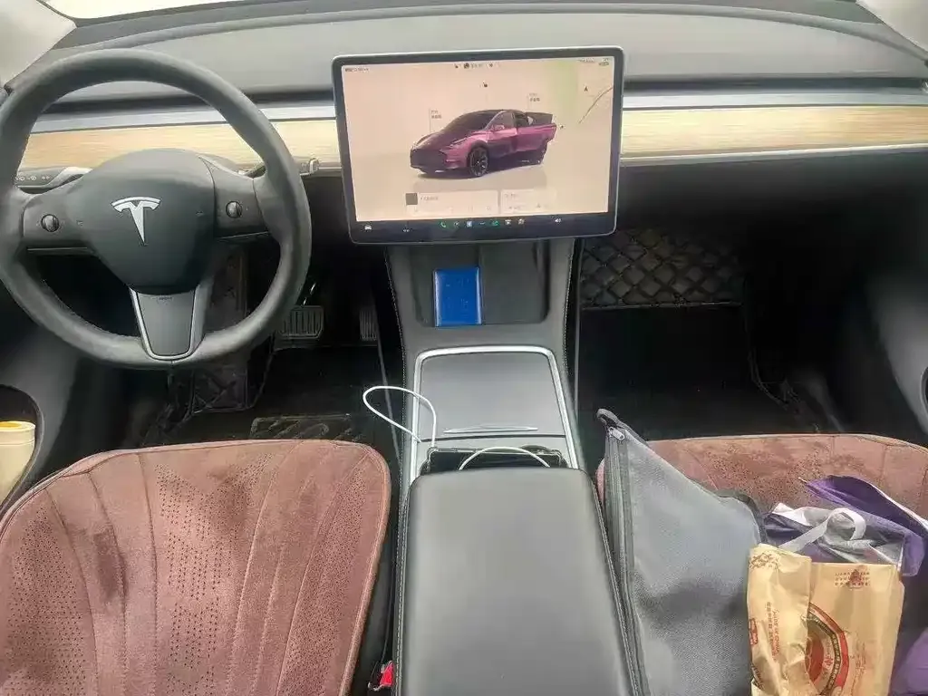 Tesla Model Y — фото 3