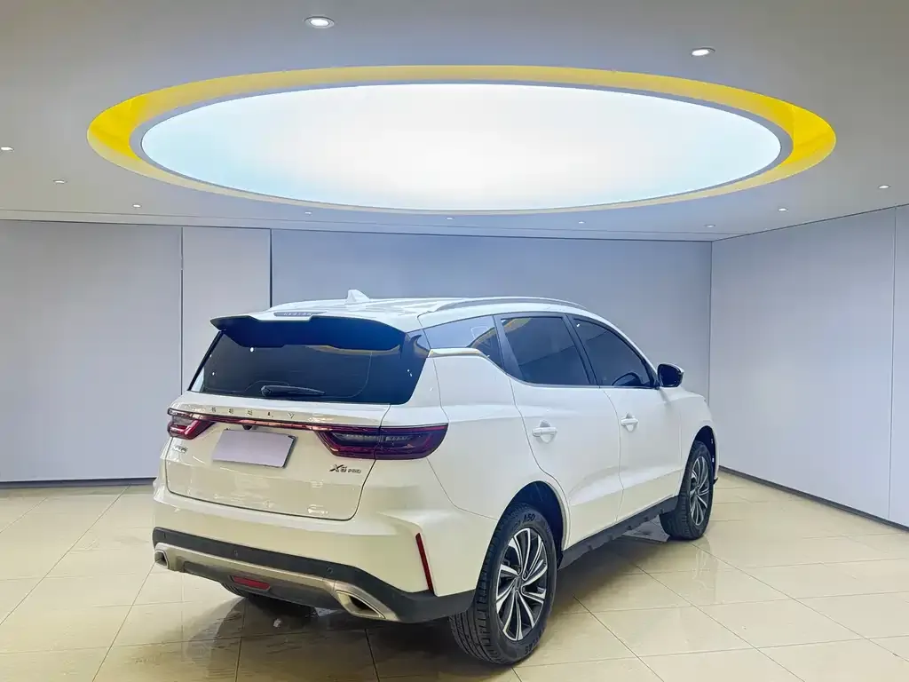 Geely Vision X6 — фото 10