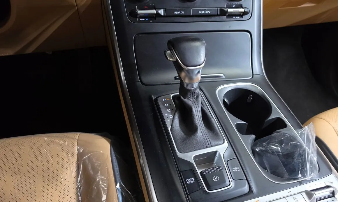 Kia Carnival — фото 10
