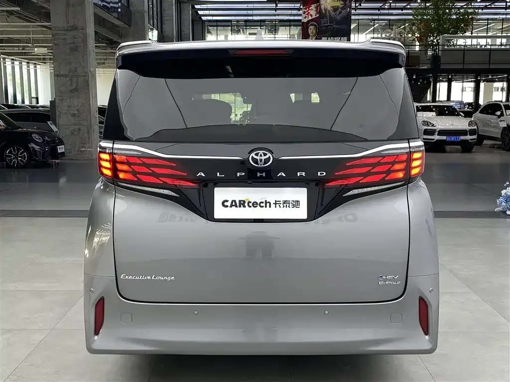 Toyota Alphard 2025 из CN, фото 6