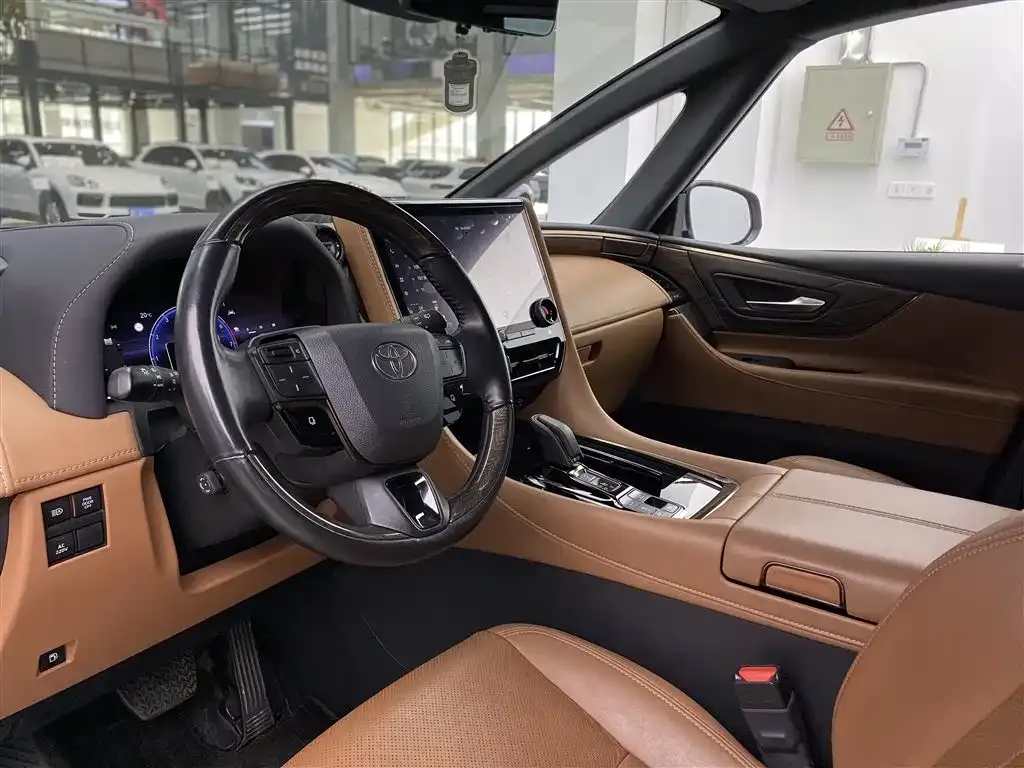 Toyota Alphard 2025 из CN, фото 8