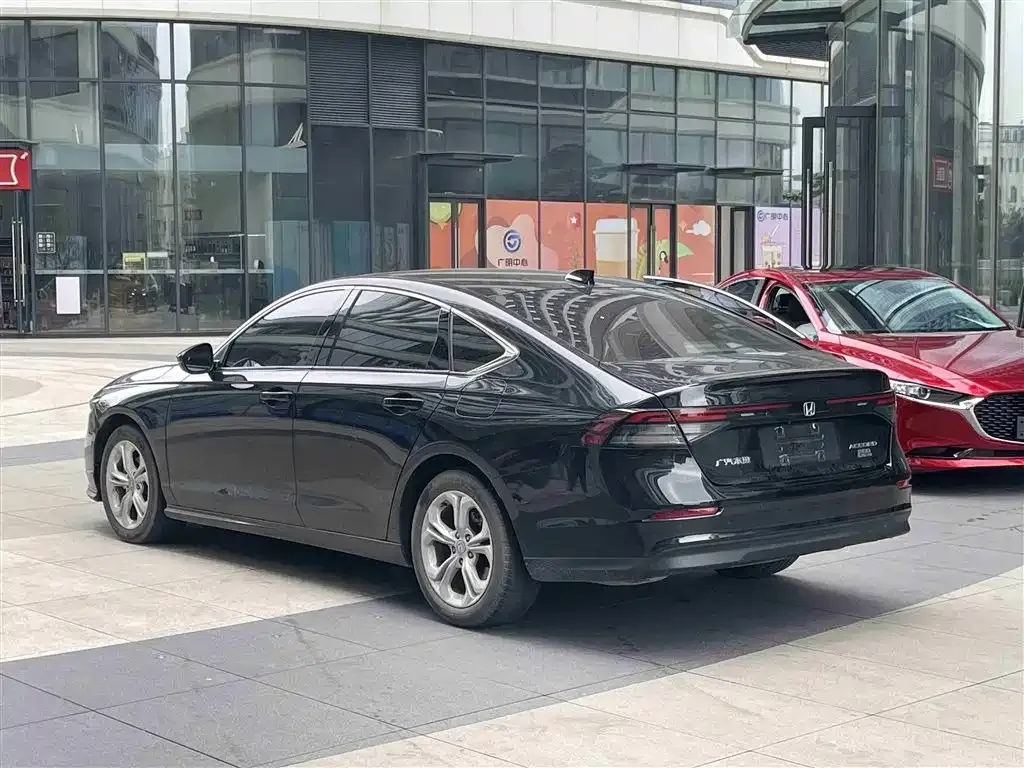 Honda Accord — фото 4
