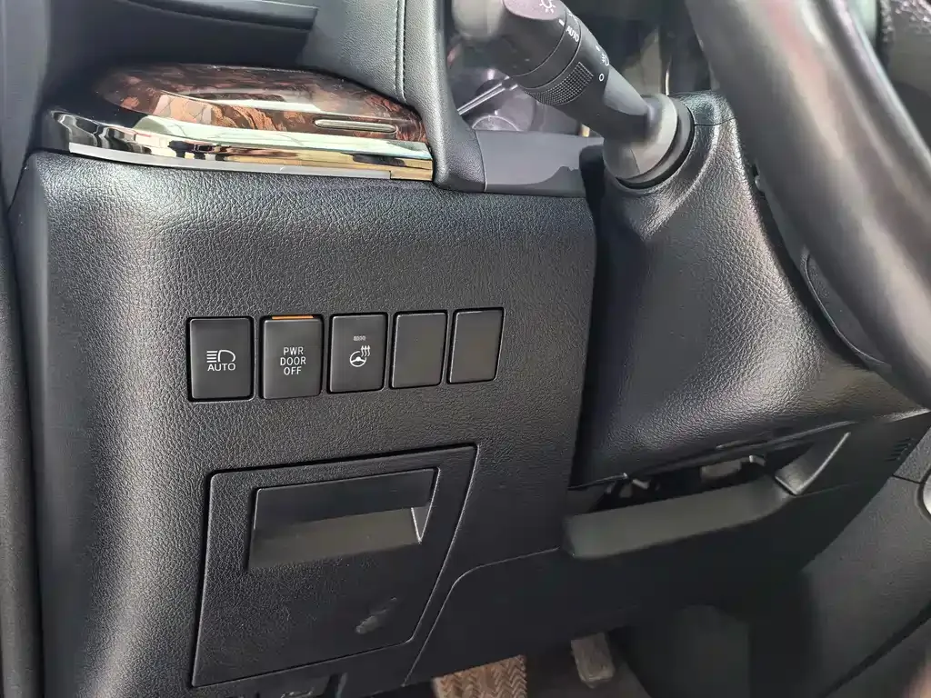 Toyota Alphard 2021 из CN, фото 9