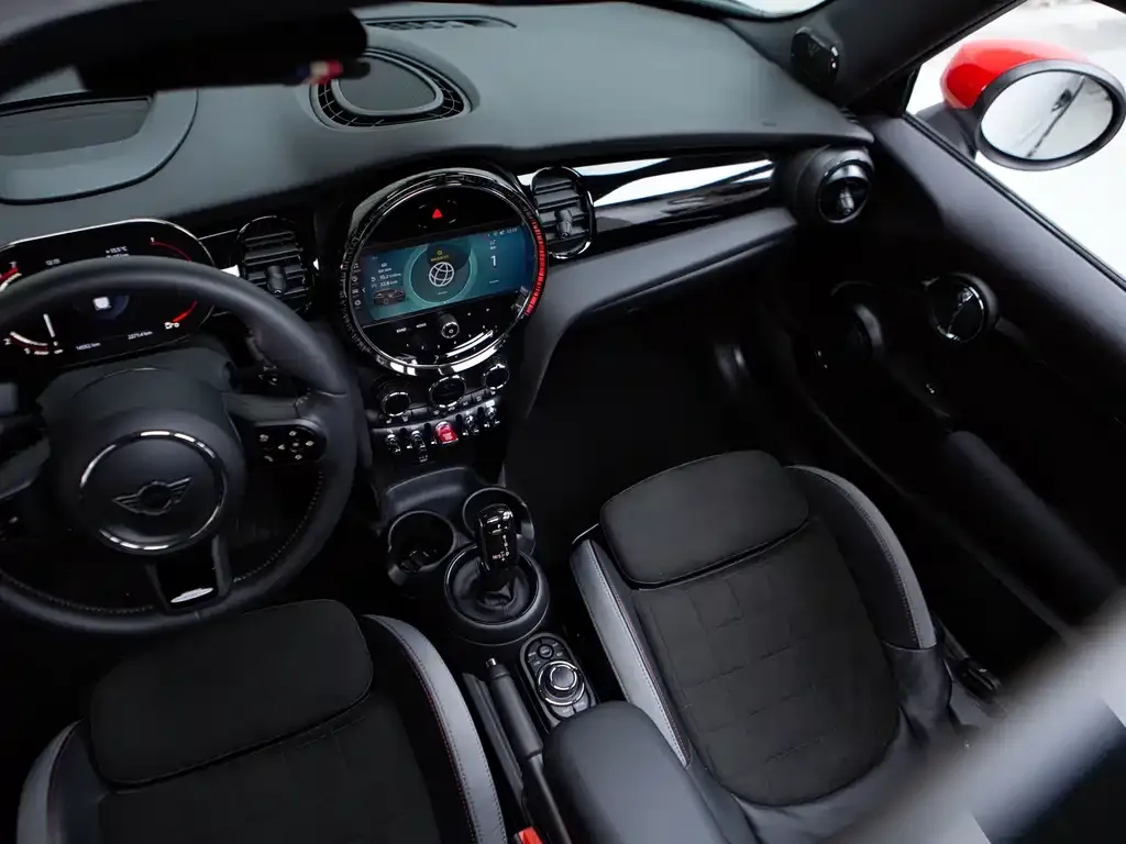 MINI JCW (John Cooper Works) — фото 7