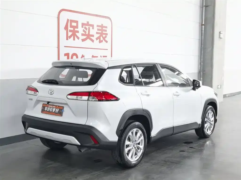 Toyota Corolla Cross 2024 из CN, фото 2