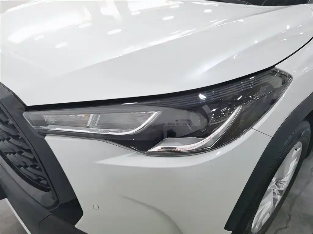 Toyota Corolla Cross 2024 из CN, фото 9