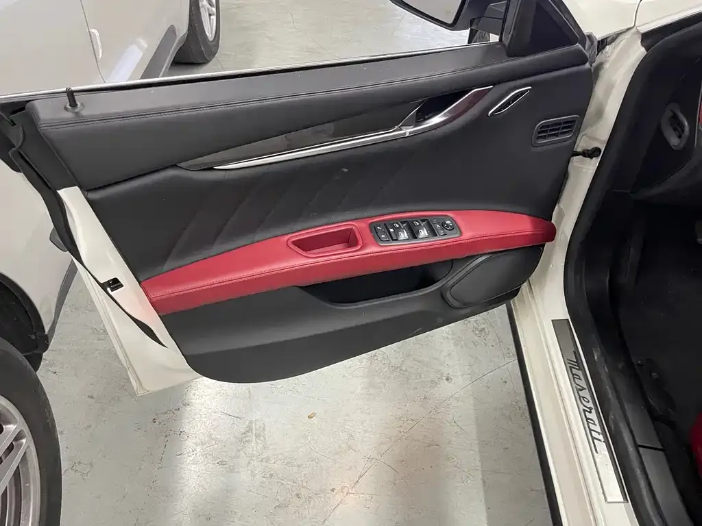 Maserati Ghibli 2021 из CN, фото 4