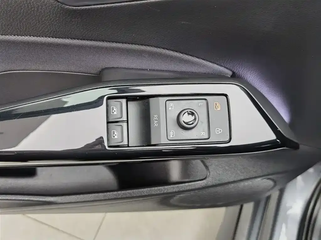 Volkswagen ID.3 2023 из CN, фото 10